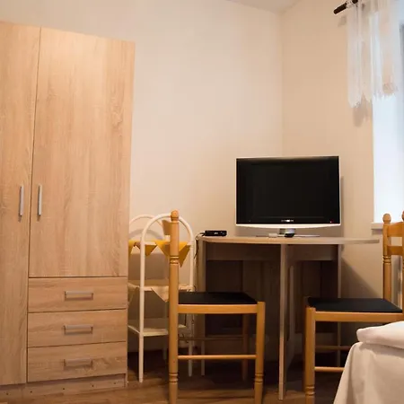 Hotel Adriana 3*